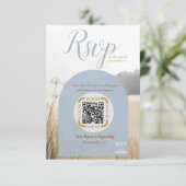 Kustweide RSVP QR Code | Elegante Blauwe Boog (Staand voorkant)