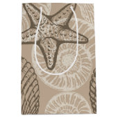 Kustzeesterren en schelpen in beige medium cadeauzakje (Voorkant)