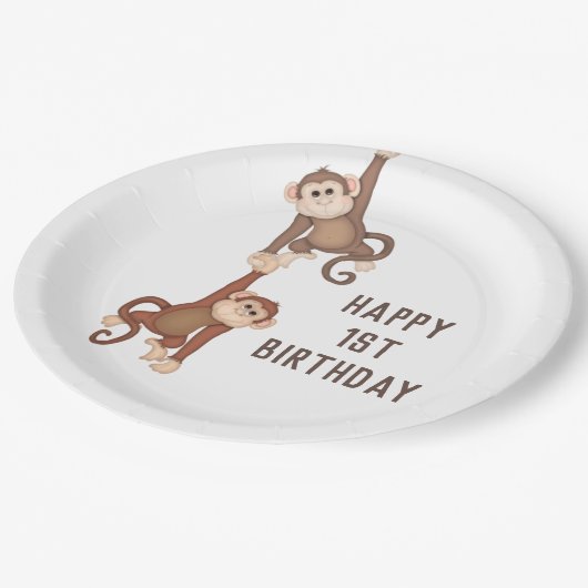 Kute apen op zaterdag in het wit papieren bordje (Gekanteld)