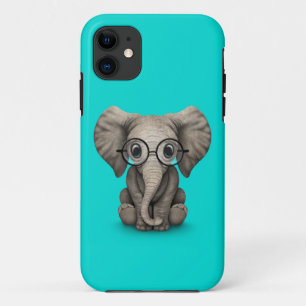 Kute Baby Elephant met leesbril Blue iPhone 11 Hoesje