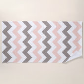 Kute Blush Roze Gray Chevron Pattern Beach Towel Strandlaken (Voorkant)