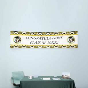 Kute Cartoon Afstuderen Owl with Pet & diploma Spandoek