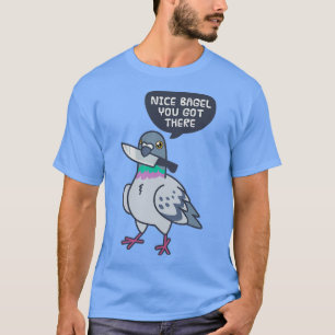 Kute duif met een mes t-shirt
