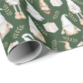 Kute kerstknomes op groen cadeaupapier (Rol Hoek)