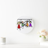 Kute Kinder Cartoon Holding Speech Words Ronde Klok (Huis)