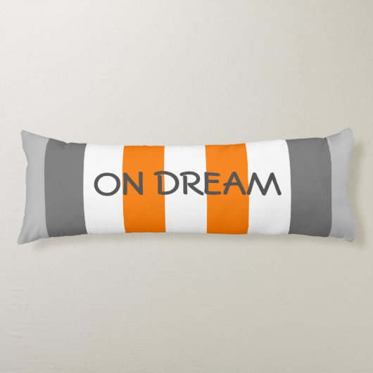 Kute kleur gestript grijs en Oranje met tekst Lichaamskussen (Voorkant)