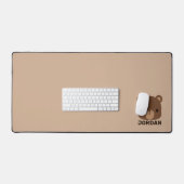 Kute Little Brown Beer met persoonlijke naam Bureaumat (Keyboard & Muis)