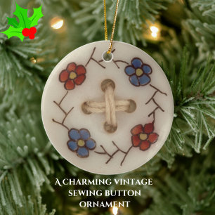 Kute naaigarend Button met bloemen Keramisch Ornament