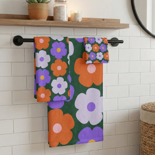 Kute Retro Flower Pattern in Paars and Green   Bad Handdoek