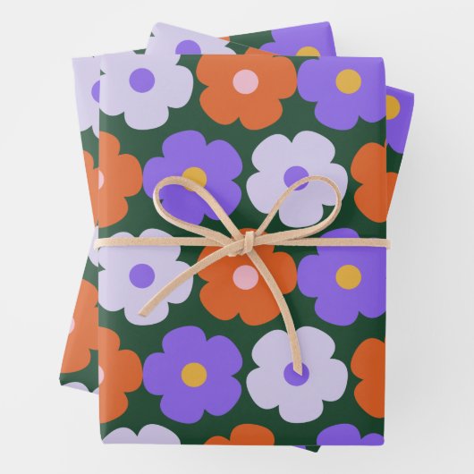 Kute Retro Flower Pattern in Paars and Green Inpakpapier Vel (In situ)