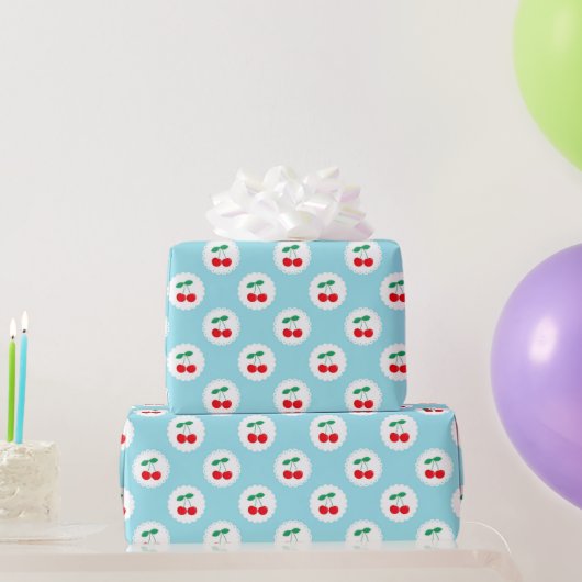 Kute Summer Blue, White & Red Cherries Cadeaupapier (Feestgeschenken)