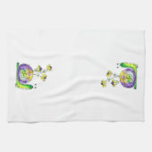 Kute Whimsical Happy Snail met gele bloemen Theedoek (Horizontaal)