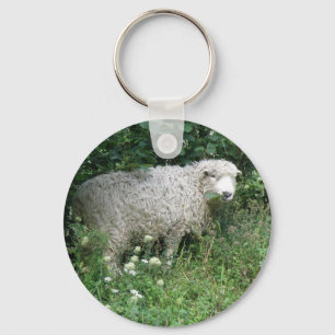 Kute White Fluffy Sheep Eating Sleutelhanger