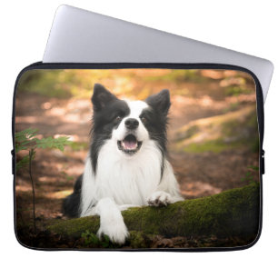 Kutest Baby Animals   Collie aan de Zwarte en Witt Laptop Sleeve