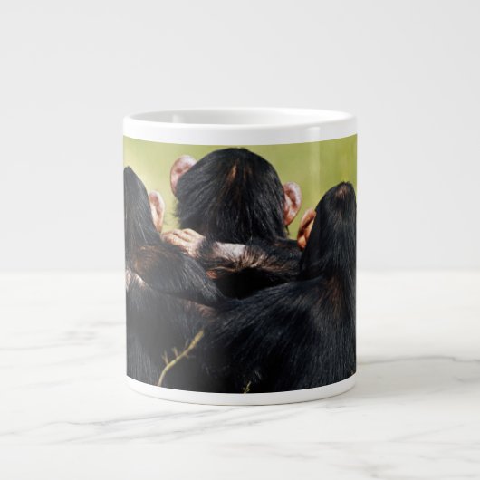 Kutest Baby Animals | Drie Chimpansees Hugging Extra Grote Beker (Voorkant)