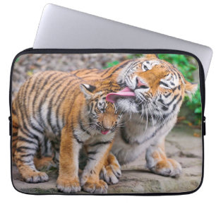 Kutest Baby Animals   Familie Siberië Tiger Laptop Sleeve
