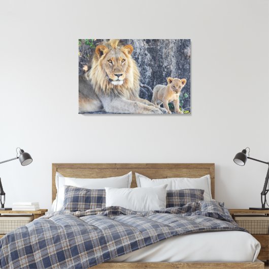 Kutest Baby Animals | Lion Dad & Cub Canvas Afdruk (Insitu (Slaapkamer))