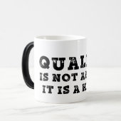 Kwaliteit is geen daad, maar een gewoonte magische mok (Voorkant links)