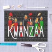 Kwanzaa Dancers met Kinara Candles Tissuepapier (Craft)