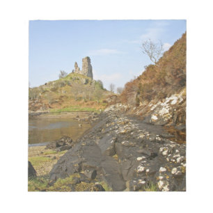 Kyleakin, Schotland. De oude ruïnes van Notitieblok