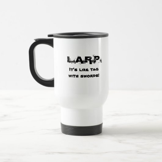 L.A.R.P. Het is als label met zwaarden! Reisbeker (Links)