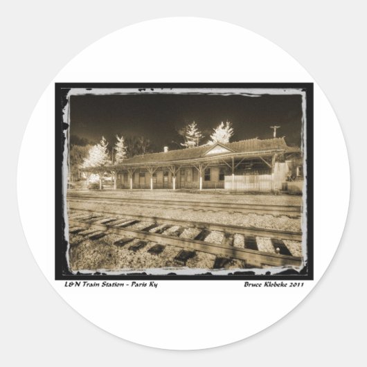 L&N Passagiersdepot Ronde Sticker (Voorkant)