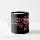 L O V E D. TWEEKLEURIGE KOFFIEMOK (Voorkant links)