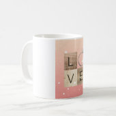 L-o-v-e Tegels Koffiemok (Voorkant links)