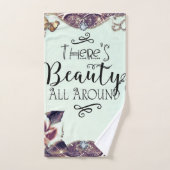 La beauté tout autour des papillons et des Roses (Serviette à main)