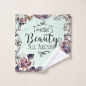 La beauté tout autour des papillons et des Roses (Gant de toilette)