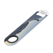 La bête de neige passe en revue l'ouvreur de (Dos Angle)