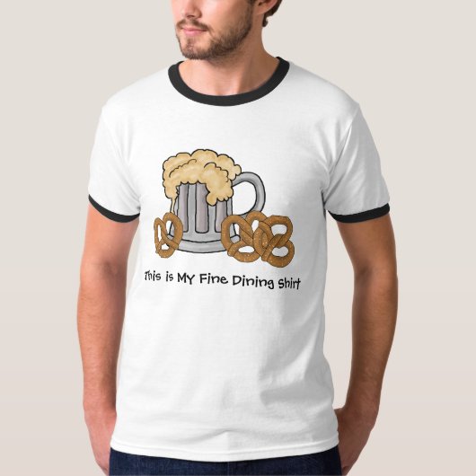 La bière et les bretzels affinent diner le T-shirt (Devant)