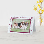 La carte drôle w/Basset "du jour de mère" traque (Fleur jaune)