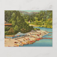 La carte postale de la plage de la rivière russe