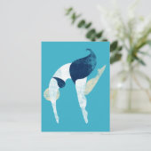 La carte postale du plus joli plat-ventre (Debout devant)