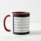 La chanson note la tasse de café de balalaïka (Gauche)