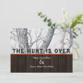 La chasse est au-dessus de faire-part de mariage (Debout devant)