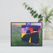 La Confort d'un Soldat - Carte Postale (Debout devant)