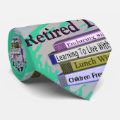 La cravate de professeur des hommes retirés de (Roulé)