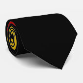 La cravate des hommes dans des couleurs allemandes (Roulé)