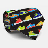 La cravate du coureur comportant les baskets (Roulé)