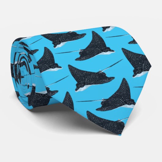 La cravate repérée d'aigle de mer (Roulé)