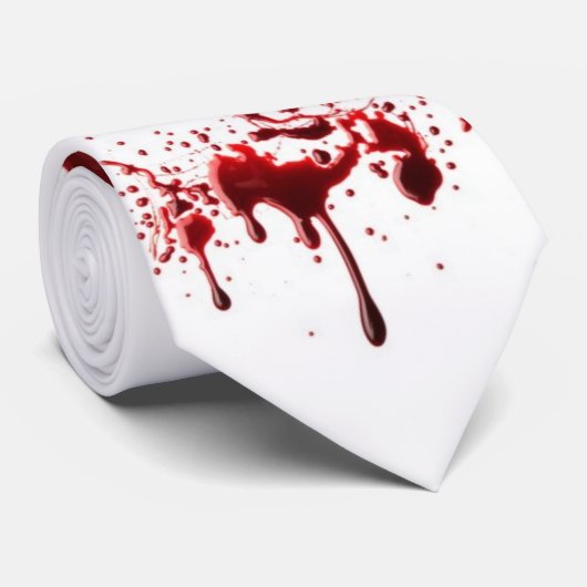 La cravate sanglante (Roulé)