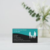 La famille entretient des cartes de visite (Debout devant)