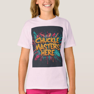 La fille aime porter un t-shirt maître à la baise