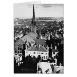 La flèche décorée d'une église à Boston