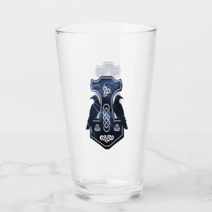 La foudre a rempli le verre de marteau de Thor