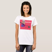 La grand-maman bascule le T-shirt (Devant entier)