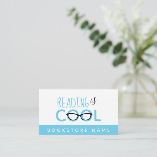 La lecture est la librairie Cool - Carte de visite (Debout devant)
