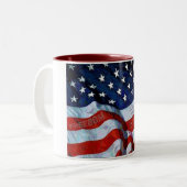 La liberté de drapeau américain n'est jamais tasse (Devant gauche)